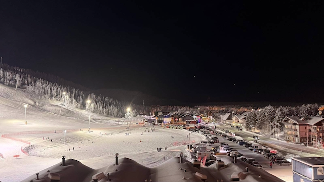 ICY HOTEL LINGOBERRY D322 Huoneisto Levi keskustassa